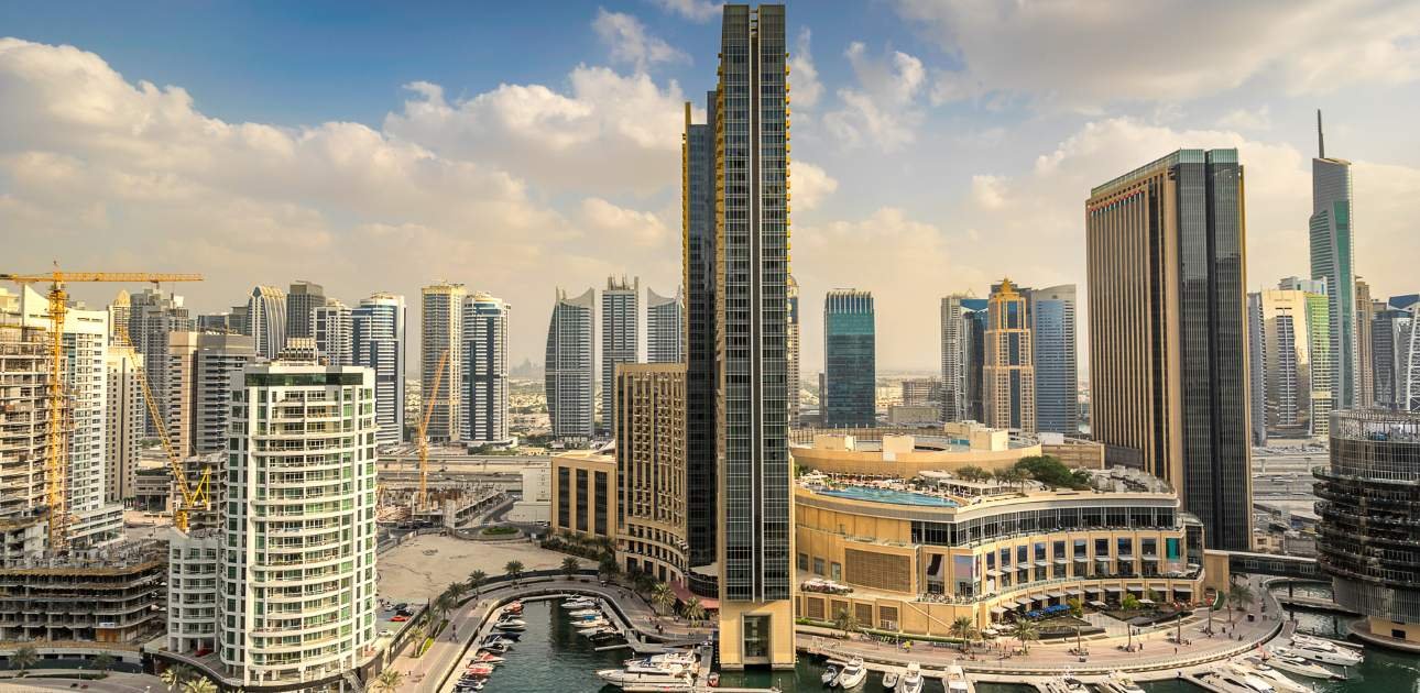 Modern Dubai skyline with high-rise buildings symbolizing financial management, wealth planning, and investment opportunities for Family Office setups